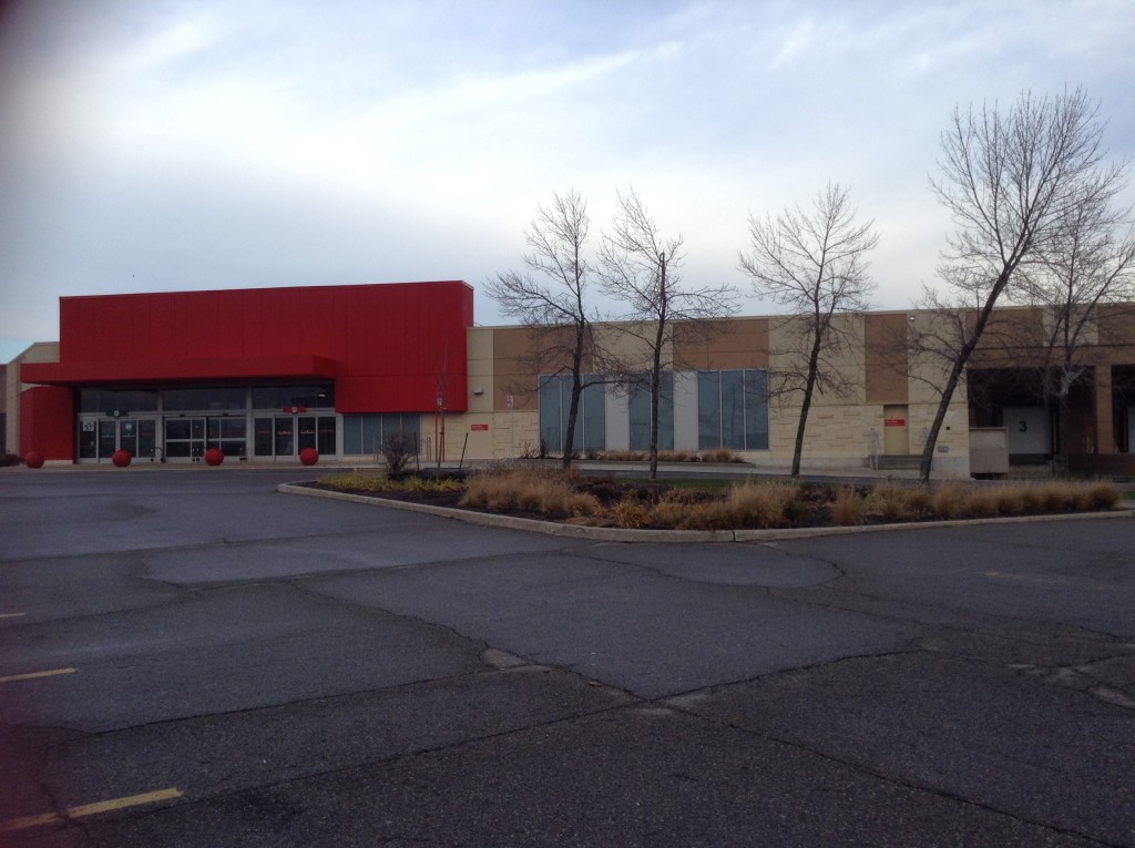 Vacant Target Store #3, photo courtesy @leesareneehall