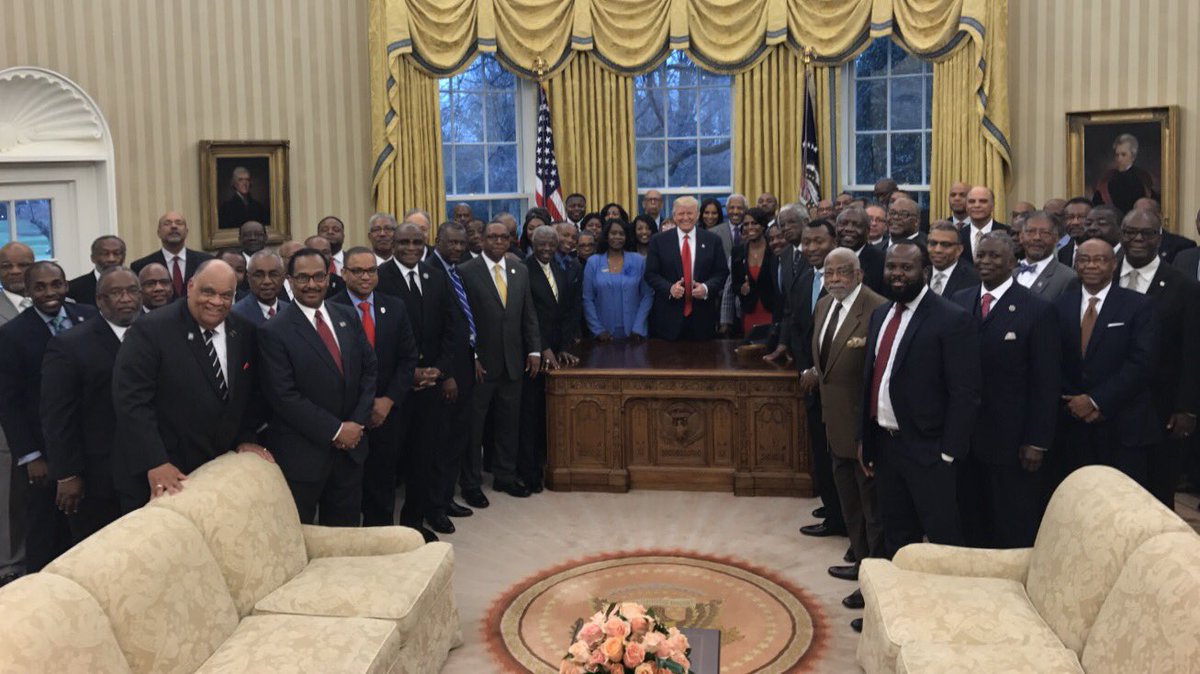 4 Reasons Why Posing With Unpopular Politicians Is a Good Thing (#HBCU and President #Trump)